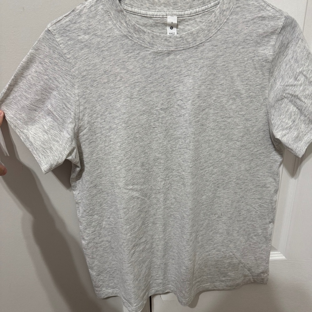 Lululemon Tshirt